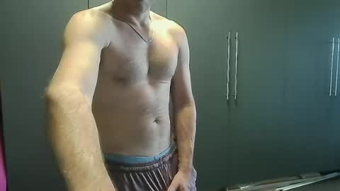 rshaw2891 online show from June 2026 05:45:01 PM