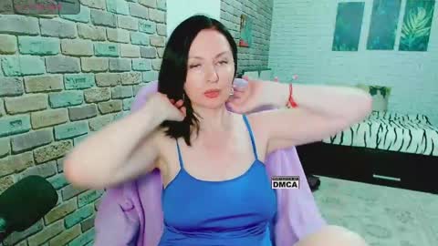 Natlya online show from April 2026 06:27:02 AM