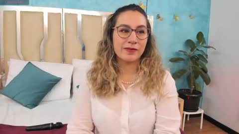 RubbyTaylor online show from April 2026 02:43:02 PM