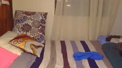 Rosee online show from April 2026 07:47:01 PM