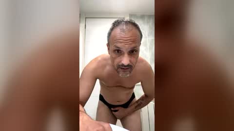 ruben728190 online show from August 2026 06:32:01 PM