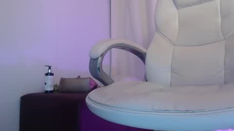 Rubi online show from November 2025 12:42:02 AM