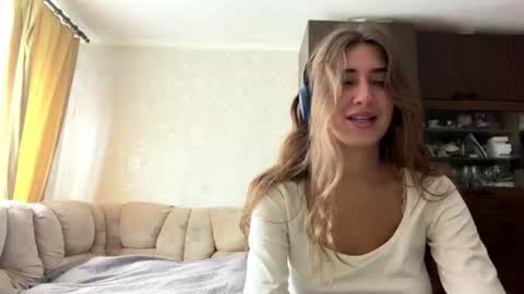 Mia online show from July 2026 08:21:01 AM