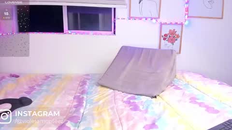 Snapshot of rubioberli chatting on March 2025 05:40:01 AM RubiOberli 9 INCH Guys my blue page is available now online show from March 2025 05:40:01 AM