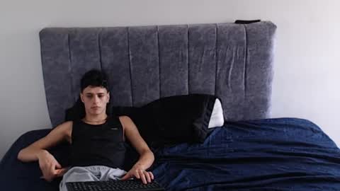Ruby and Vanie online show from May 2026 10:16:02 PM