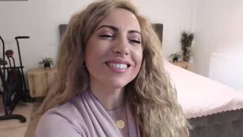 Ruby online show from December 2025 01:44:02 AM