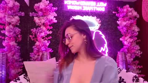 Snapshot of ruby_spicy chatting on May 2026 04:19:01 AM Rubby online show from May 2026 04:19:01 AM