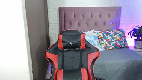 ruby_your_milf online show from February 2025 09:44:02 PM