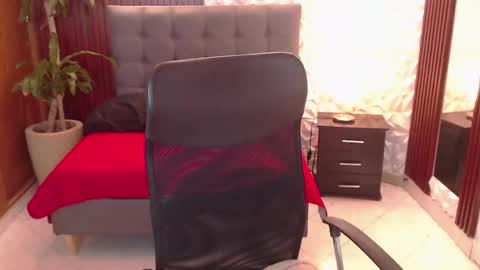 ruby_your_milf online show from May 2026 08:28:01 PM