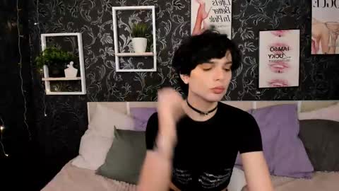 Snapshot of rubymote chatting on May 2026 01:42:02 PM Ruby online show from May 2026 01:42:02 PM