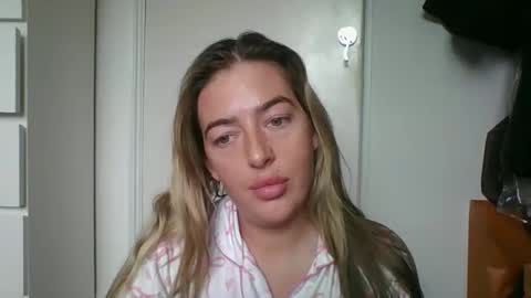 rubyredxxxoxxx online show from March 2026 08:43:01 AM