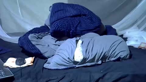 Snapshot of ruffbwoy chatting on April 2026 11:48:01 AM Jayden online show from April 2026 11:48:01 AM