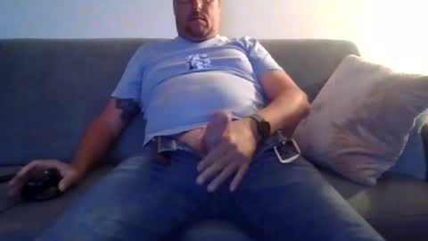 runner_1978 online show from September 2025 03:55:02 AM