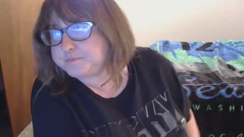 runny_eggs online show from May 2026 03:33:02 AM