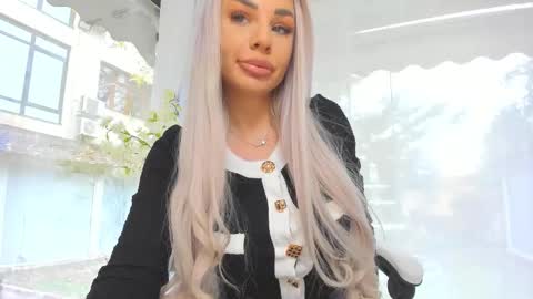 Snapshot of russian_ava chatting on November 2025 11:43:01 AM Ava online show from November 2025 11:43:01 AM