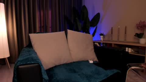 Snapshot of russianbonita chatting on April 2026 03:12:01 PM Chrissy online show from April 2026 03:12:01 PM