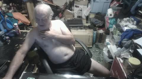 Snapshot of russtenail21 chatting on September 2025 06:52:01 PM Russtenail21 online show from September 2025 06:52:01 PM