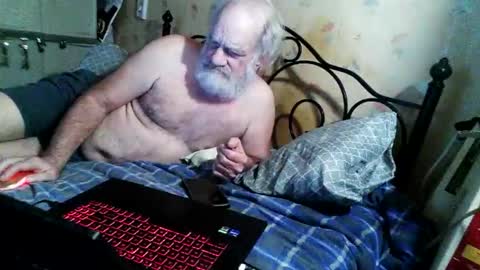 Snapshot of russtenail21 chatting on November 2025 07:12:01 AM Russtenail21 online show from November 2025 07:12:01 AM