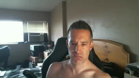 Snapshot of rustic_cuse_777 chatting on October 2025 08:31:01 PM rustic_cuse_777 online show from October 2025 08:31:01 PM