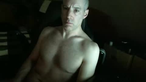 Snapshot of rustic_cuse_777 chatting on December 2025 09:53:01 PM rustic_cuse_777 online show from December 2025 09:53:01 PM