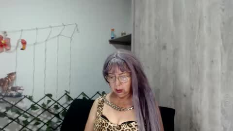 Snapshot of ruth_blue21 chatting on March 2025 10:13:02 PM ruth_blue21 online show from March 2025 10:13:02 PM