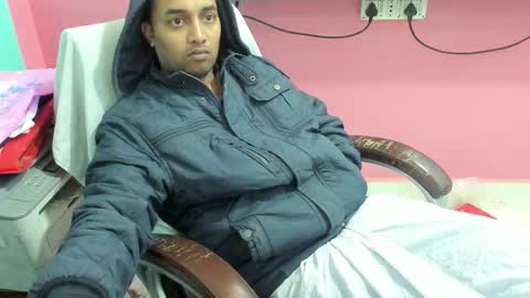 rwb17 online show from December 2025 06:00:01 AM