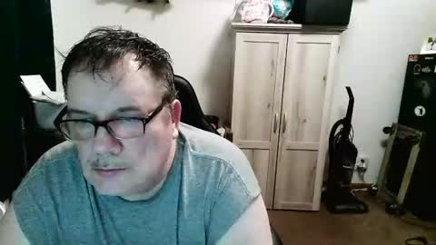 rwzar_1965 online show from May 2026 02:19:02 AM