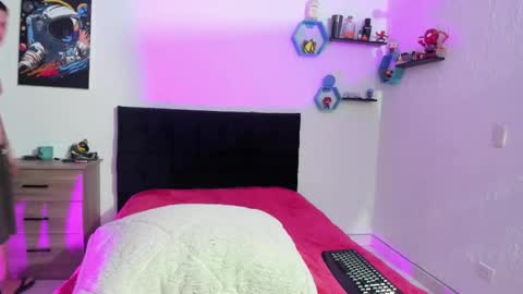 Snapshot of ryan15_ chatting on January 2025 10:42:01 AM Ryan 15 online show from January 2025 10:42:01 AM