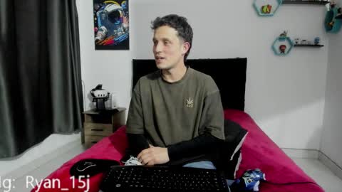 Snapshot of ryan15_ chatting on September 2025 04:12:02 AM Ryan 15 online show from September 2025 04:12:02 AM