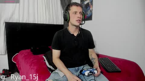 Snapshot of ryan15_ chatting on October 2025 02:07:01 AM Ryan 15 online show from October 2025 02:07:01 AM