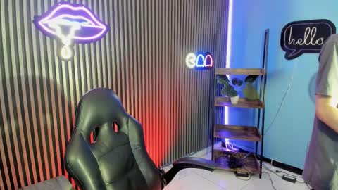 RYAN online show from December 2025 04:54:01 AM