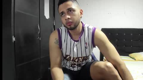 ryan_xc1 online show from November 2025 04:00:02 AM