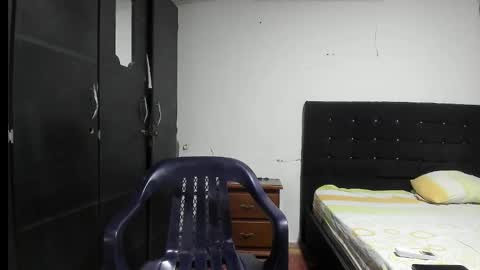 ryan_xc1 online show from November 2025 02:25:01 AM