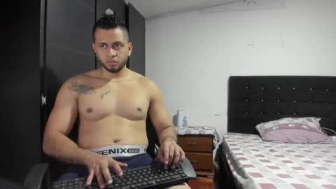 ryan_xc1 online show from May 2026 02:29:01 AM
