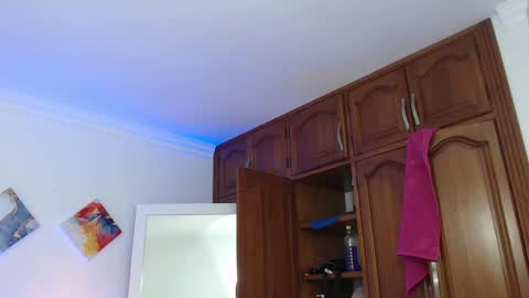 Snapshot of ryanastone_ chatting on January 2025 01:00:02 PM Hanna online show from January 2025 01:00:02 PM