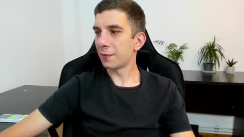 Andrew C. online show from August 2026 09:06:01 PM