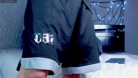 Snapshot of ryannhill_ chatting on January 2025 07:21:01 AM Ryannhill online show from January 2025 07:21:01 AM