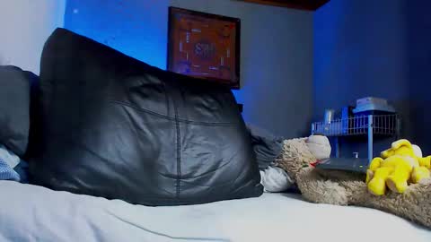 Snapshot of ryannhill_ chatting on February 2026 07:02:02 AM Ryannhill online show from February 2026 07:02:02 AM