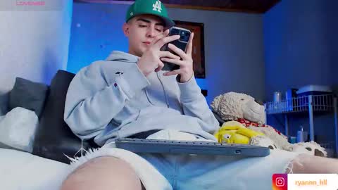 Snapshot of ryannhill_ chatting on February 2026 05:59:02 AM Ryannhill online show from February 2026 05:59:02 AM