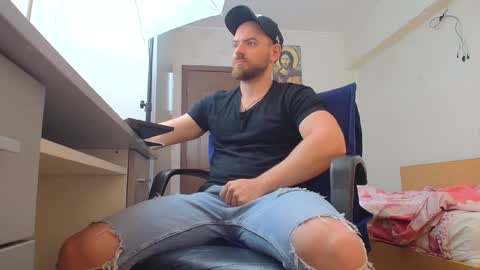Ryanstone  online show from May 2026 05:45:01 AM