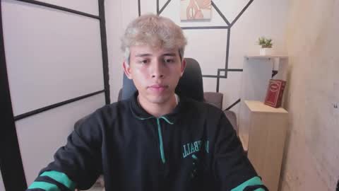 Snapshot of ryderstone_ chatting on October 2025 04:35:02 AM ryderstone_ online show from October 2025 04:35:02 AM