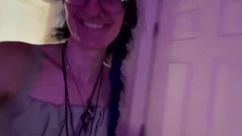 Snapshot of ryn_michele chatting on October 2025 02:35:01 PM Ryn Michele online show from October 2025 02:35:01 PM