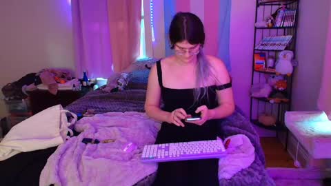 Snapshot of ryn_michele chatting on May 2026 11:57:02 PM Ryn Michele online show from May 2026 11:57:02 PM