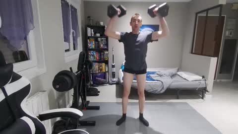 Snapshot of ryukukamifr chatting on January 2026 06:10:02 PM Ryuk FR online show from January 2026 06:10:02 PM