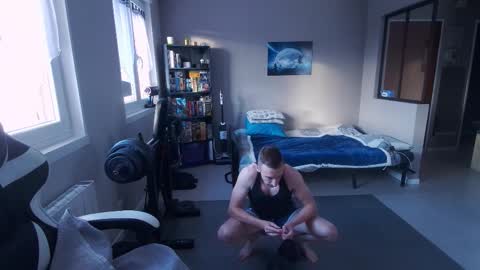 Snapshot of ryukukamifr chatting on February 2026 08:13:01 AM Ryuk FR online show from February 2026 08:13:01 AM