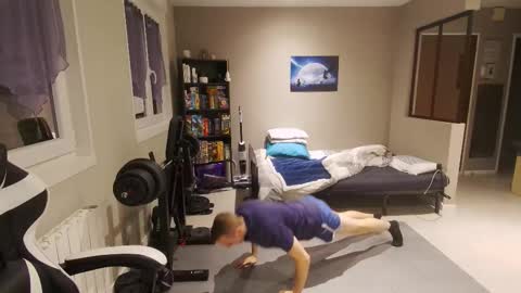 Snapshot of ryukukamifr chatting on February 2026 06:13:02 PM Ryuk FR online show from February 2026 06:13:02 PM