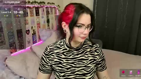 Kate online show from February 2025 08:04:01 AM