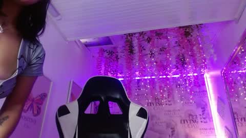 1 online show from April 2026 12:15:01 PM
