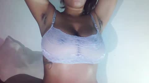 Snapshot of saavaghechick chatting on February 2025 12:37:01 AM Jeane online show from February 2025 12:37:01 AM