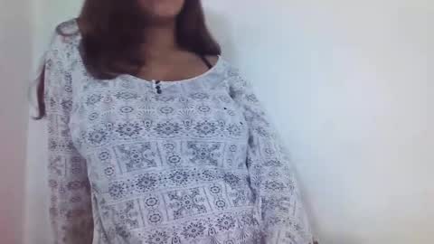 Snapshot of saavaghechick chatting on February 2025 02:41:01 PM Jeane online show from February 2025 02:41:01 PM